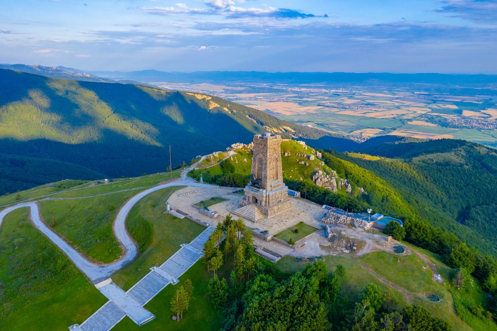 Monument,to,freedom,commemorating,battle,at,shipka,pass,in,1877 1878